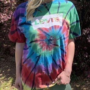 LEVIS TIE DYE TEE